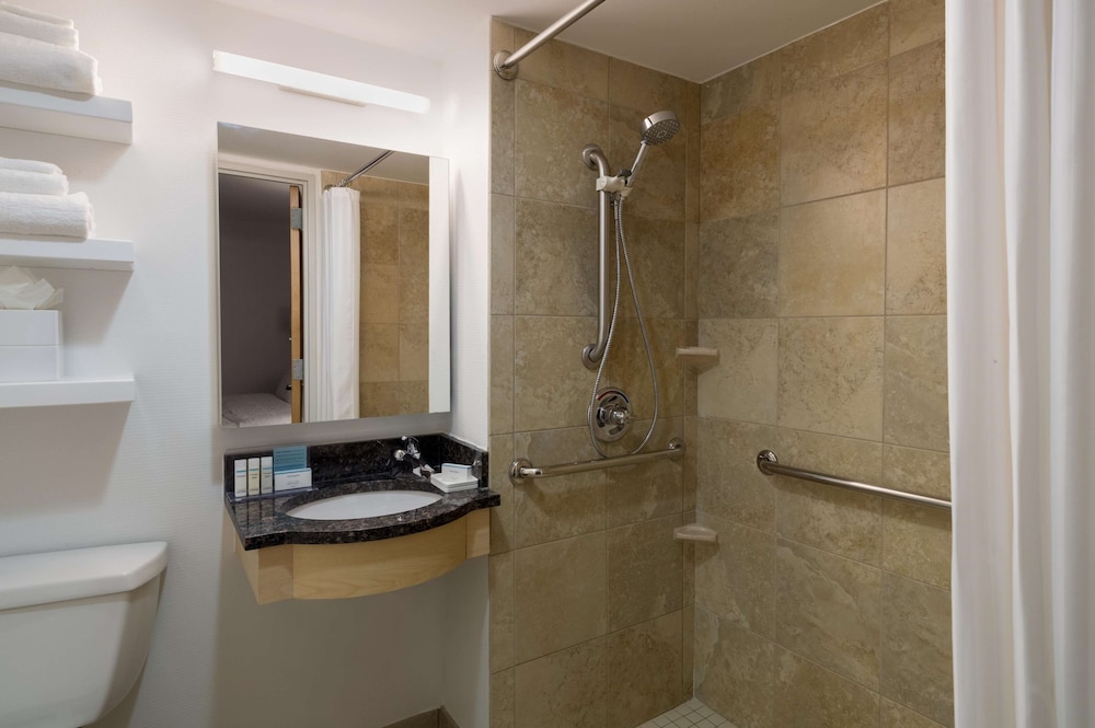 Hampton Inn Manhattan Times Square South 15/37