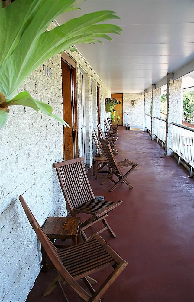 Avlon Gardens Motel And Holiday Houses 43/50