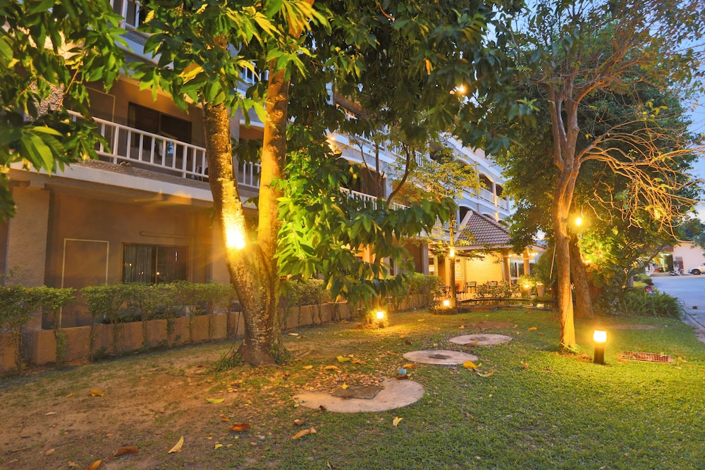Pattra Mansion by AKSARA Collection 3/66