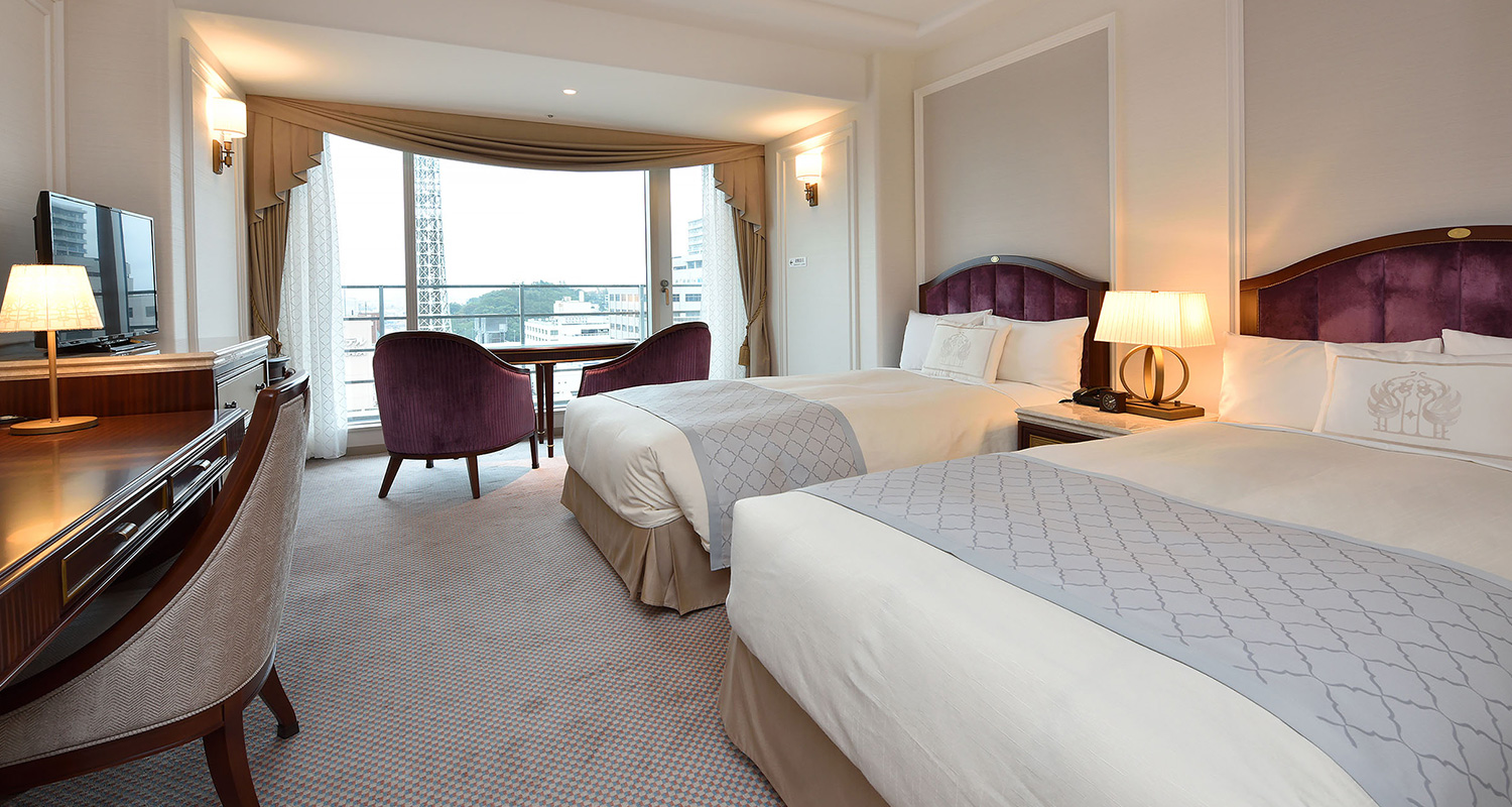 Tower, Twin Beds, Tower Side