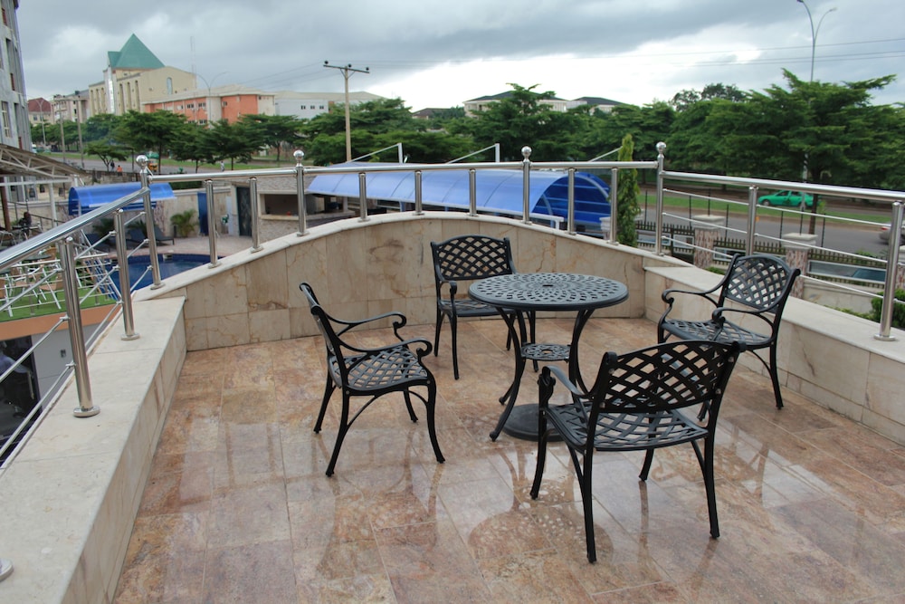 Grand Cubana Hotels 33/45