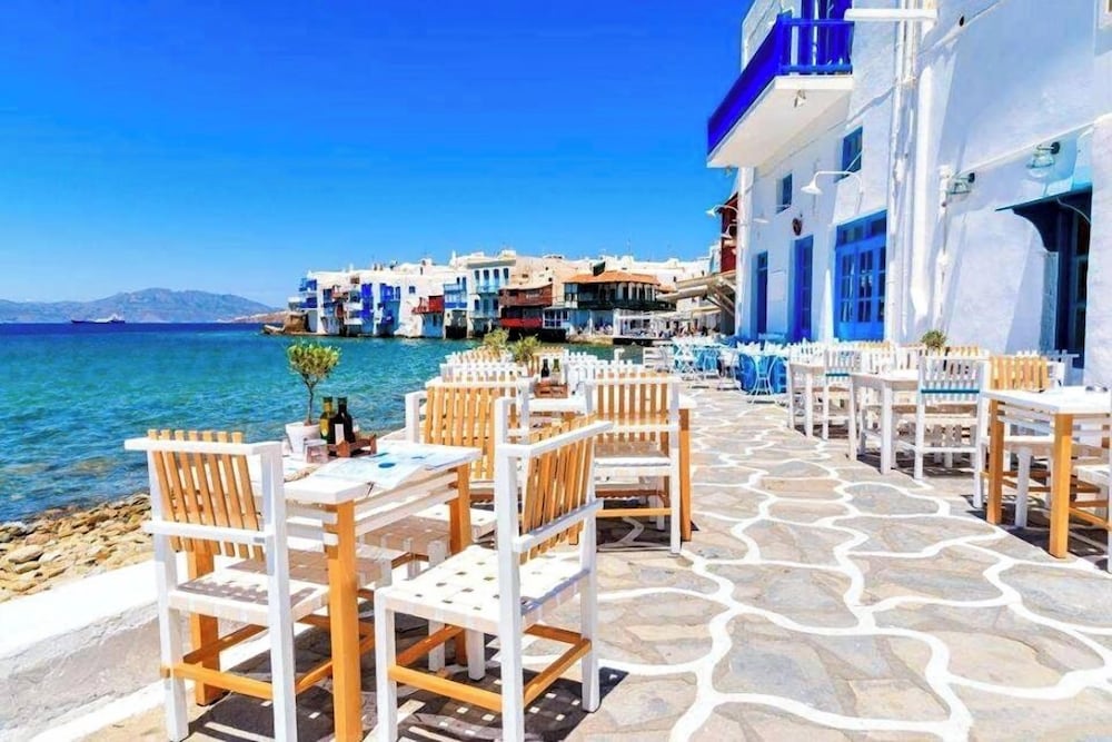 Mykonian Breeze 32/50
