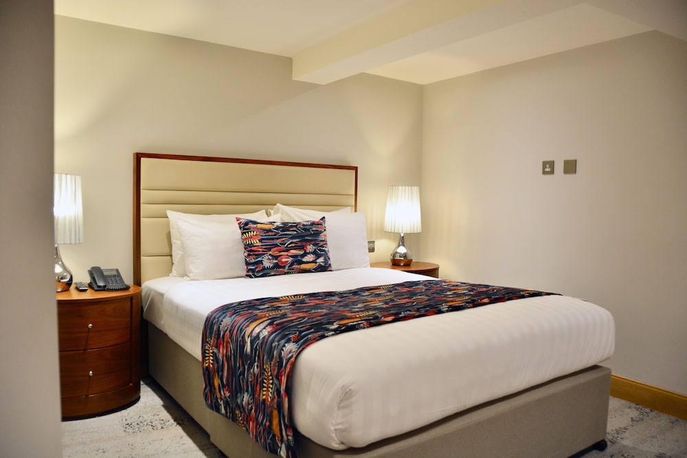 1 Bedroom, Mezzanine, Apartment, Queen Bed, Sofa