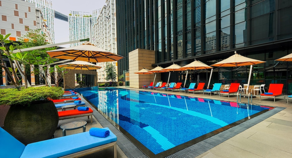 Carlton City Hotel Singapore 47/50