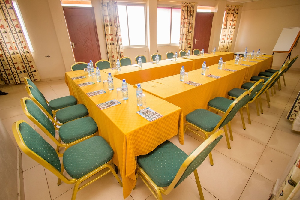 Eland Safari Hotel Nyeri 22/26