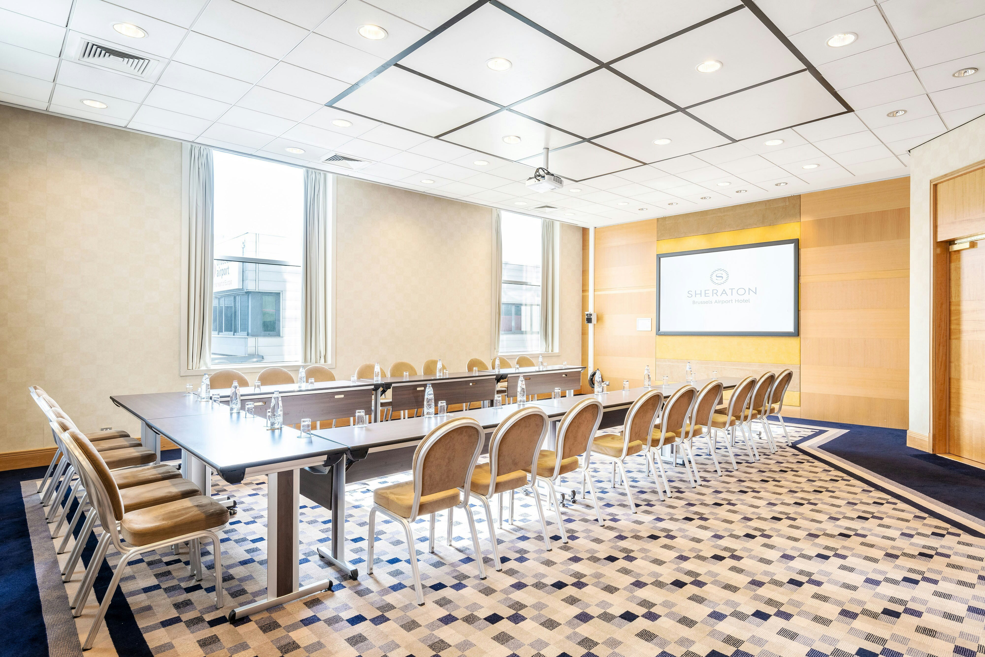 SHERATON BRUSSELS AIRPORT HOTEL 53/61