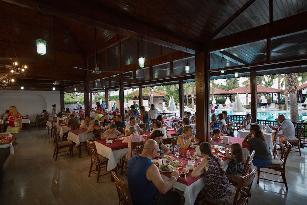 Club Akman Beach Hotel 26/50