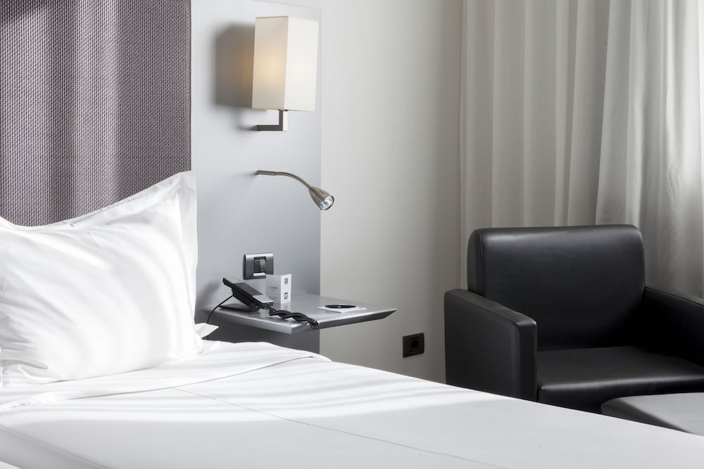 AC Hotel by Marriott Madrid Airport 14/45