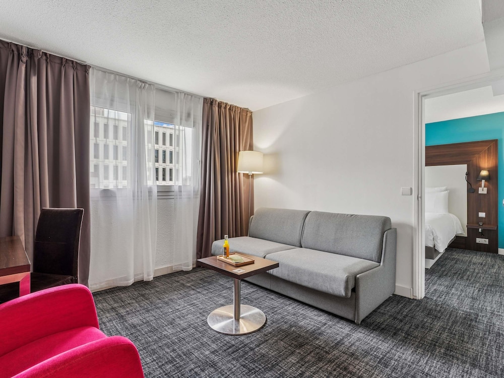 Mercure Paris Porte D'orleans 44/78