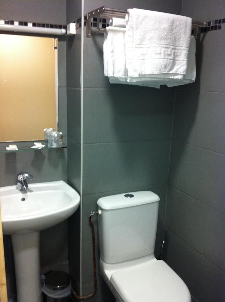 Hipotel Pere Lachaise Hotel 26/60