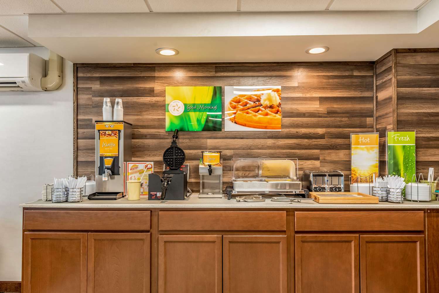Quality Inn Bucyrus North 7/31