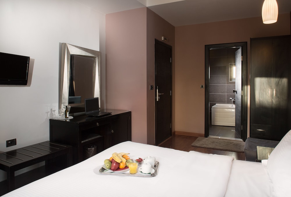 Areos Hotel 47/57