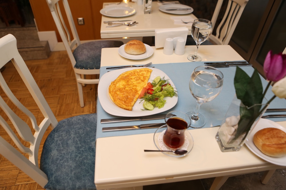 Grand Nora Hotel 30/49