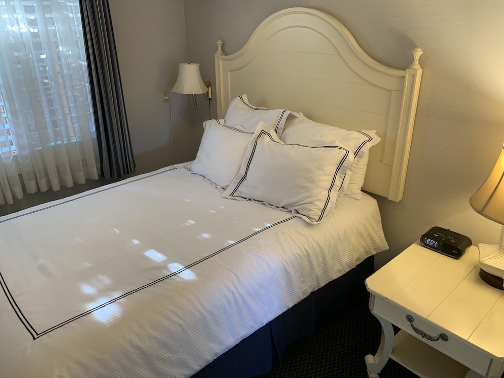 Franciscan Inn & Suites 23/40