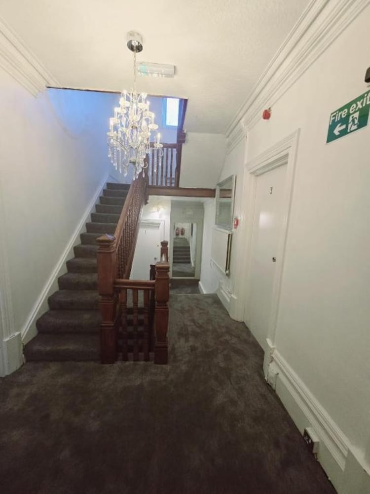 Kingswood Hotel in MAIDENHEAD