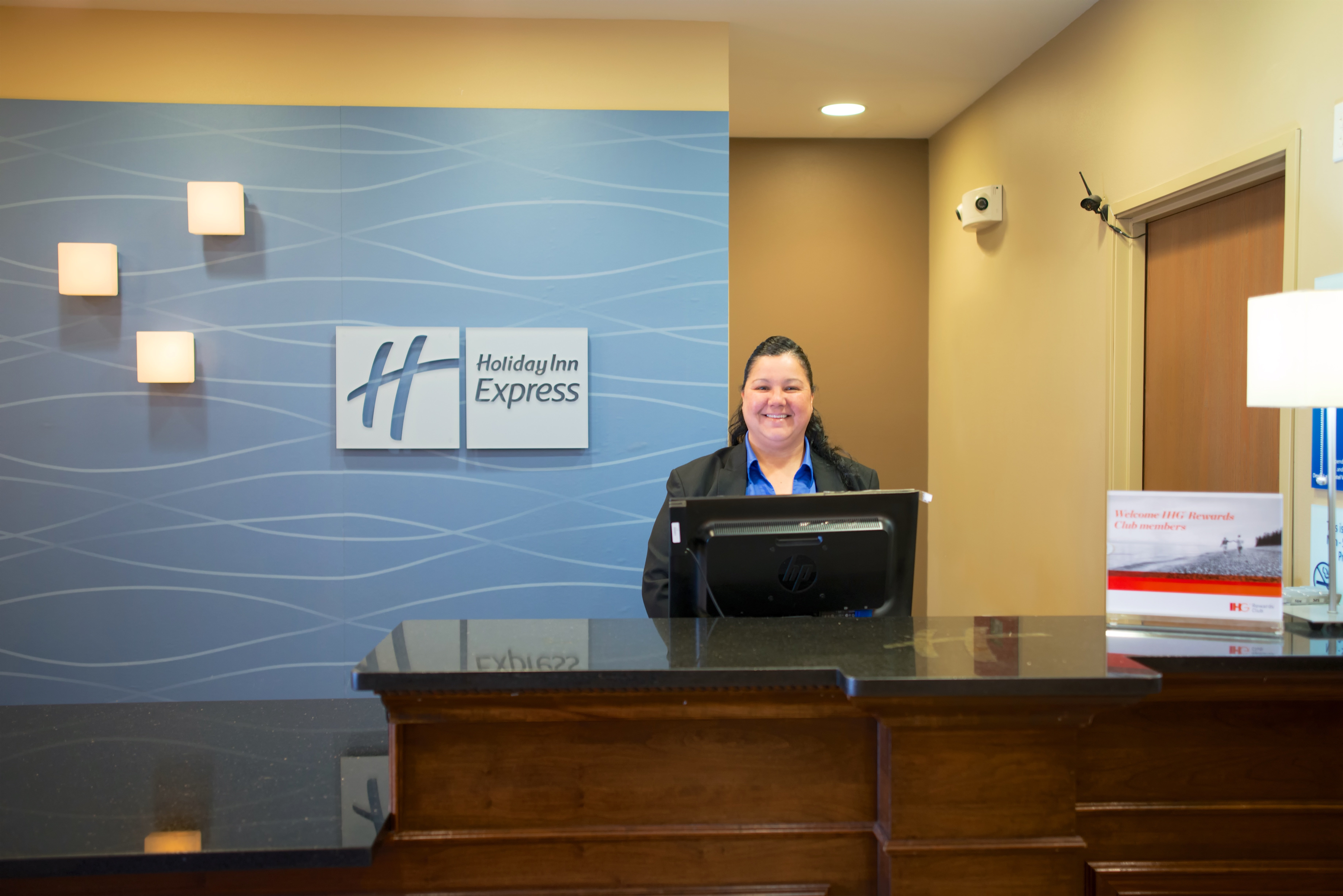 Holiday Inn Express Devils Lake 4/21