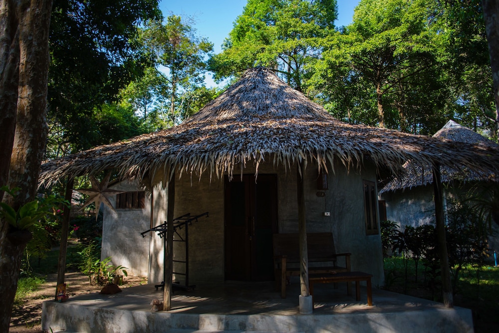 The Tropical Hideaway Kohchang 7/52