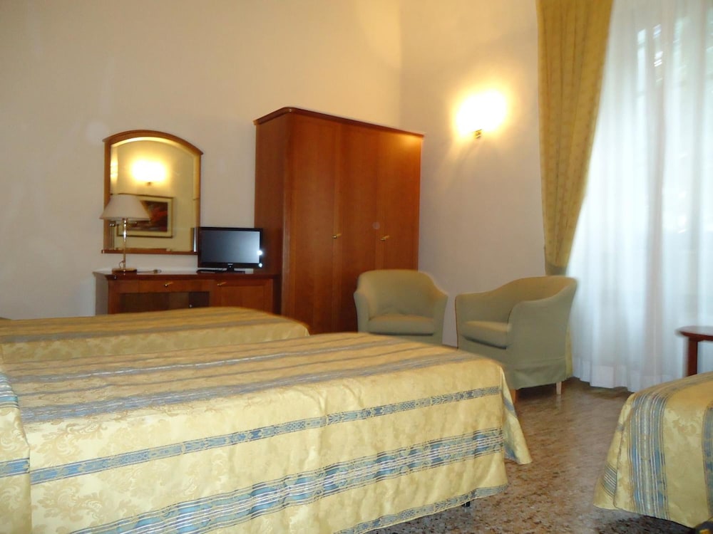 Albergo Roma 9/39