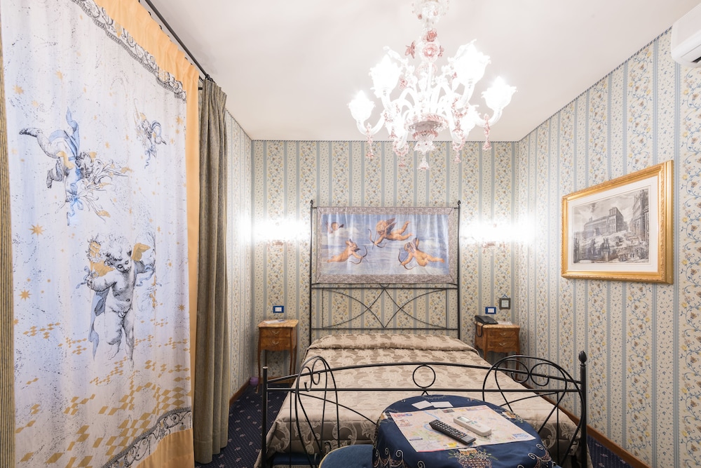 RESIDENZA AVE ROMA 26/41