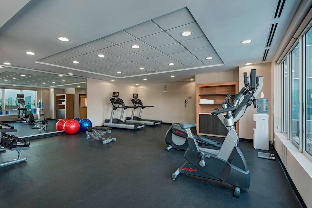 FAIRFIELD BY MARRIOTT SAN SALVADOR 16/32