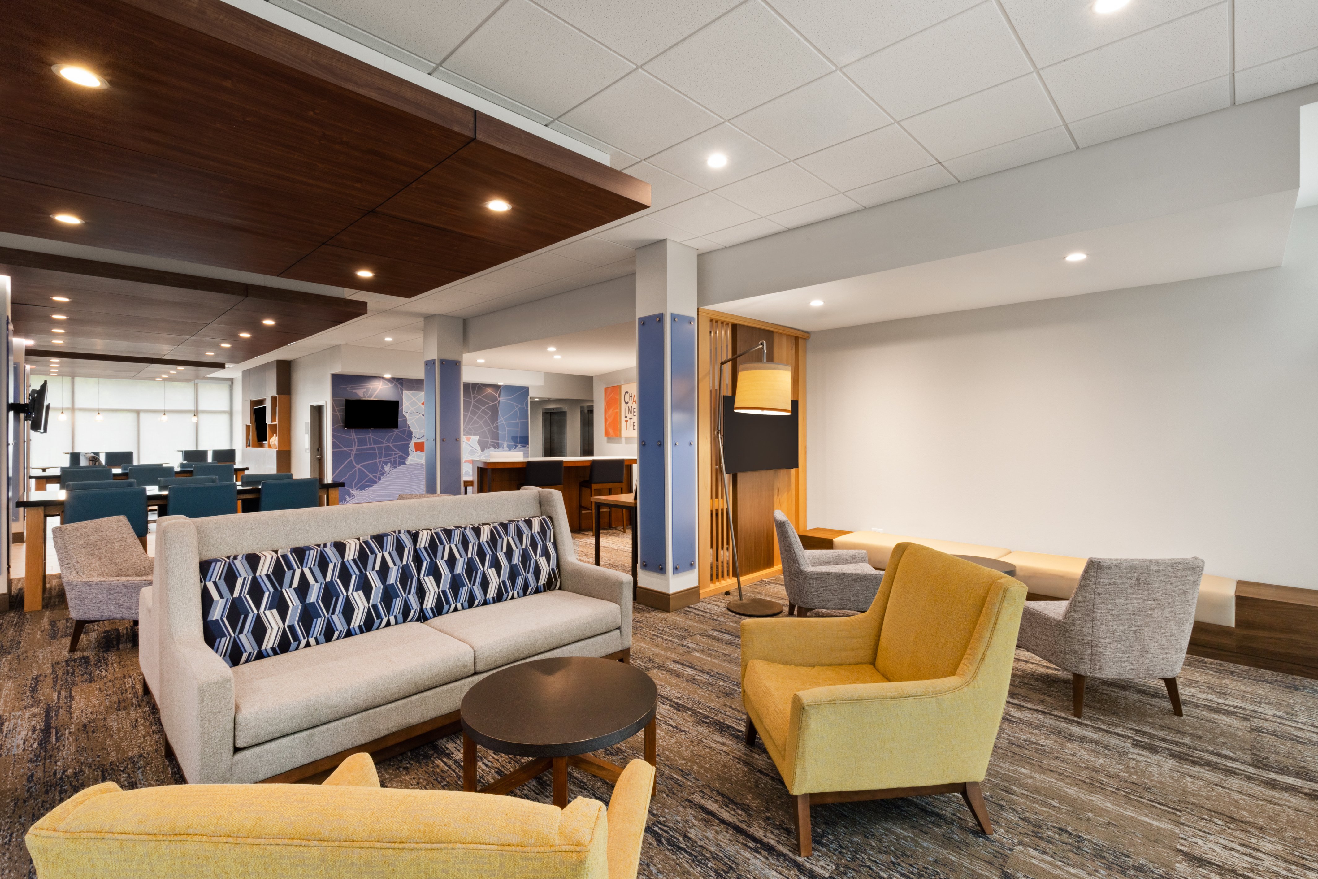 Holiday Inn Express Suites Chalmette New Orleans S 35/53
