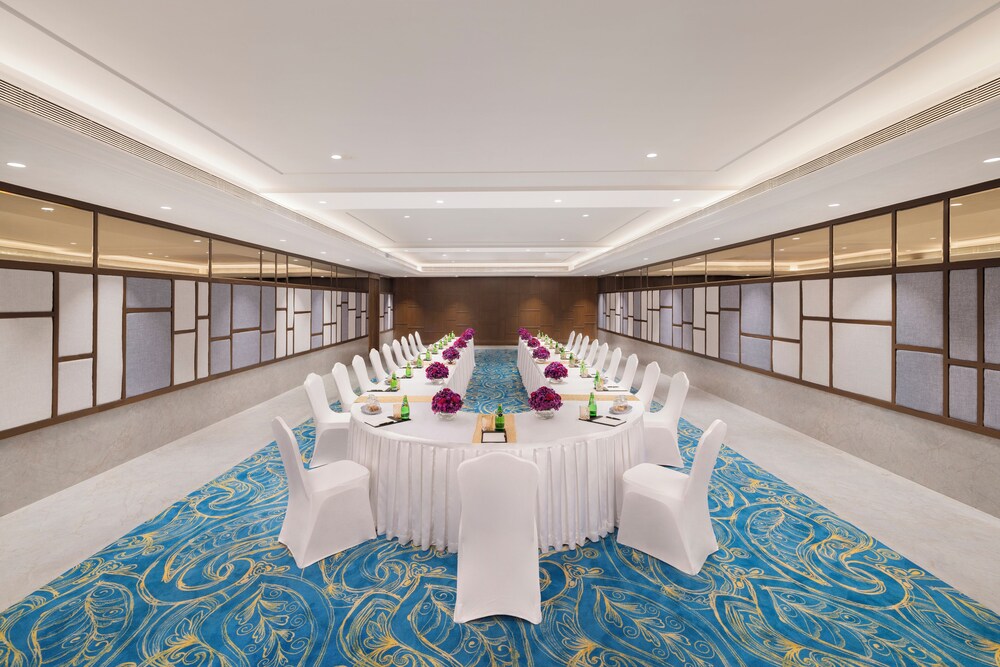 Taj Gandhinagar Resort and Spa 36/52