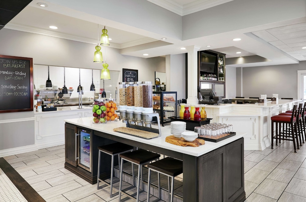 Hilton Garden Inn Champaign/ Urbana 32/44