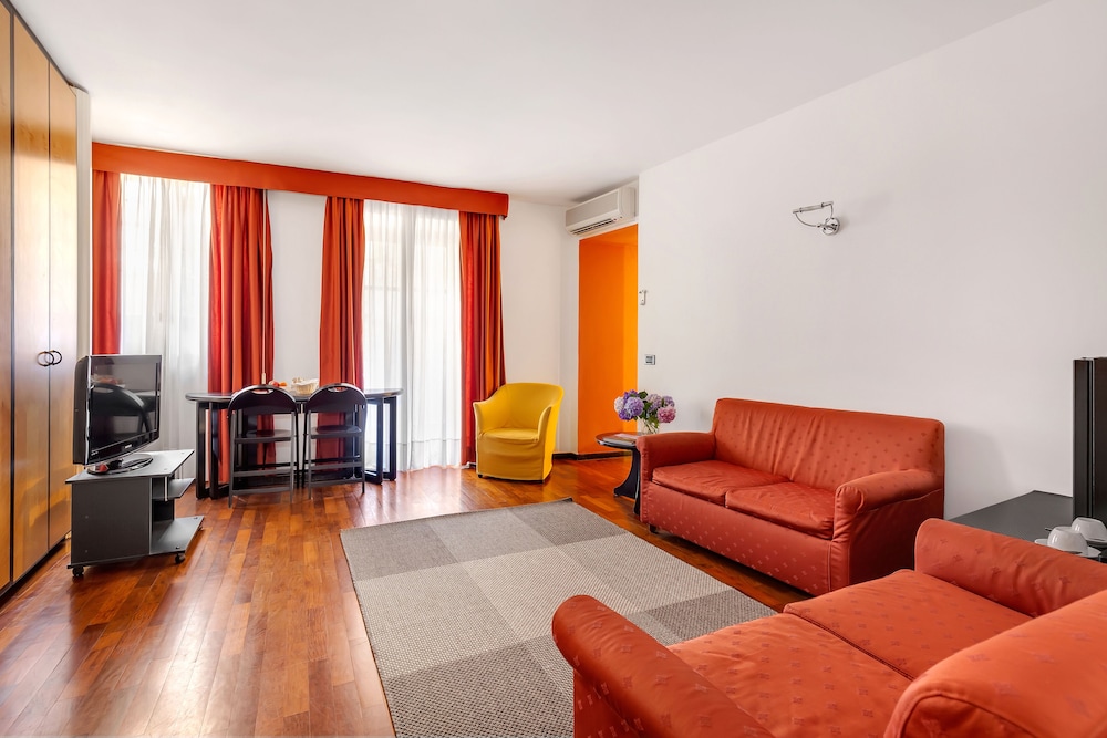 Hotel Ancora 53/68
