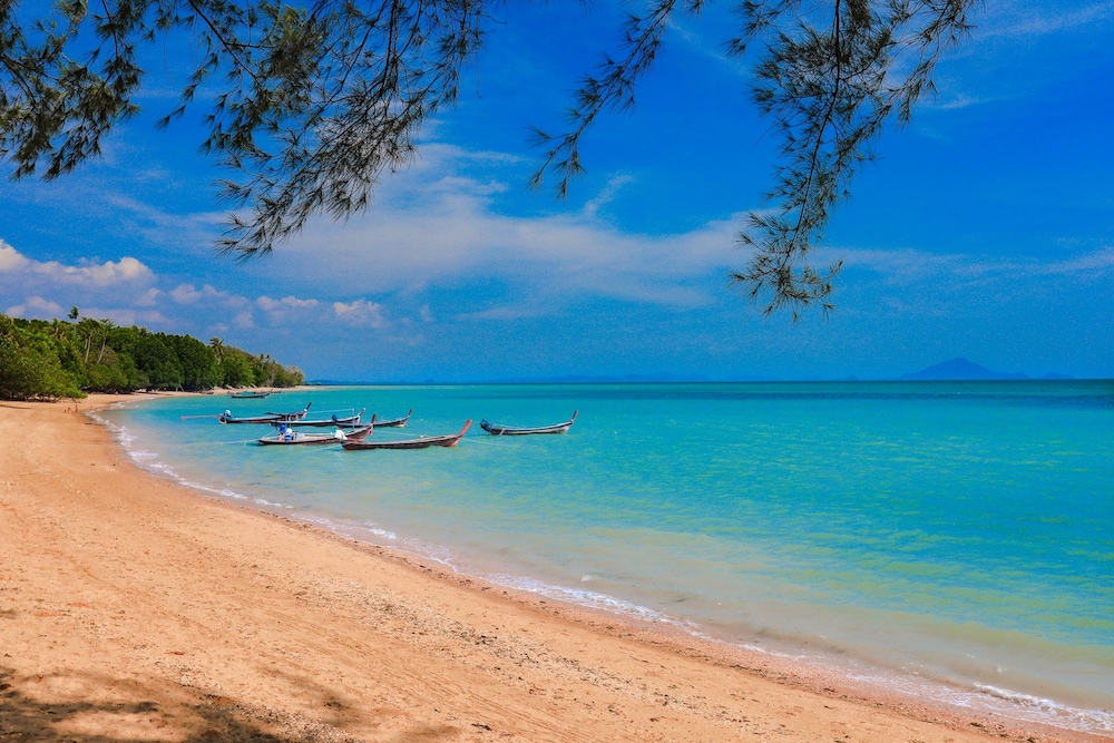 Villa Cha Cha Krabi Beachfront Resort 63/69
