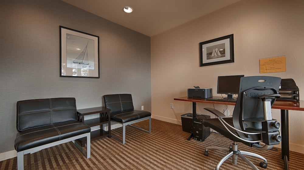 Best Western Yacht Harbor Hotel 29/36