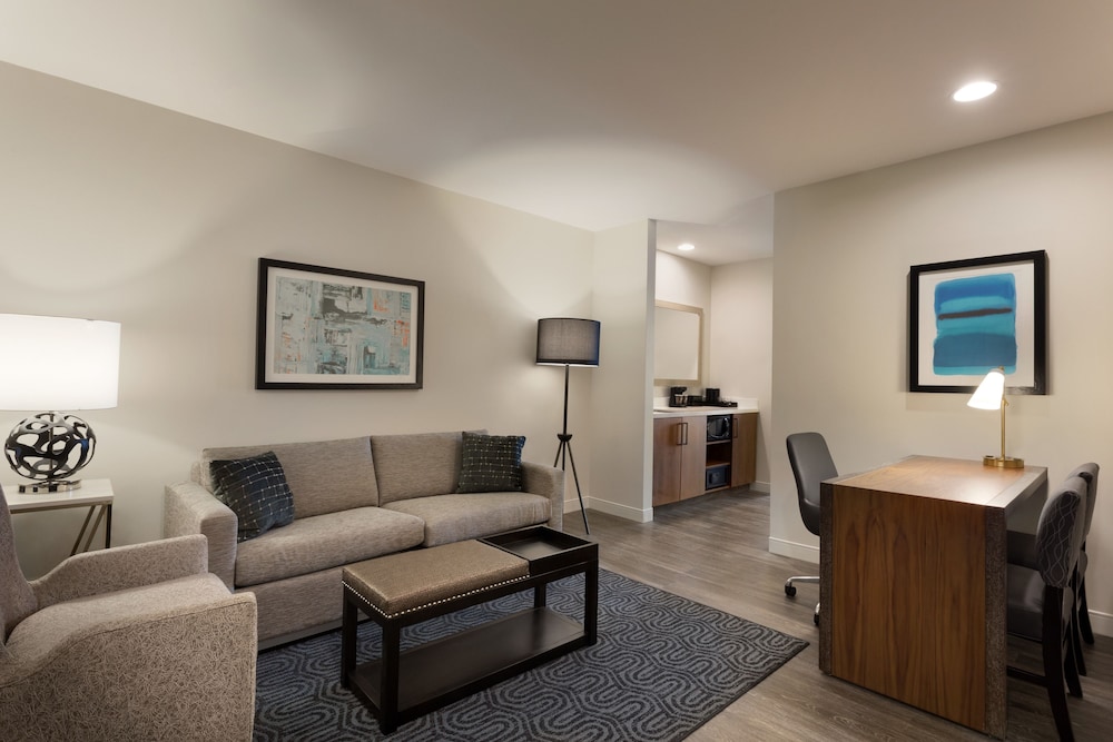 EMBASSY SUITES BY HILTON AMARILLO DOWNTOWN HOTEL 30/62