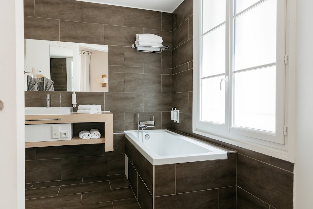 Boutique Hotel Cezanne 30/62
