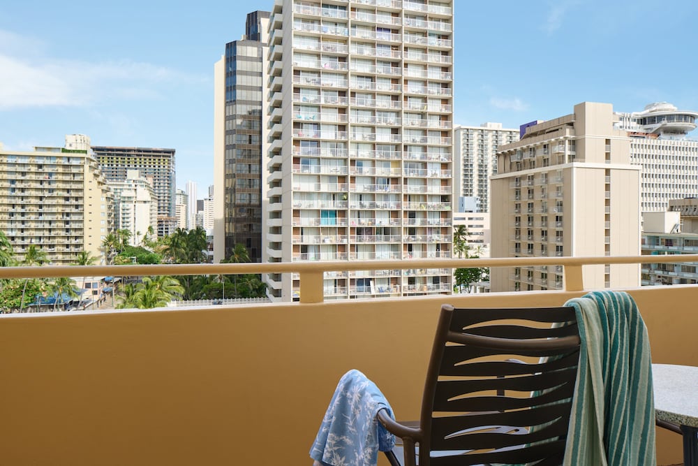Waikiki Malia in HONOLULU - HI
