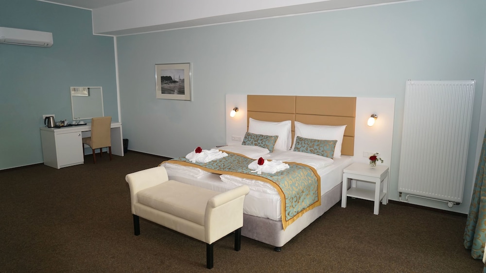Hotel Class 5/23