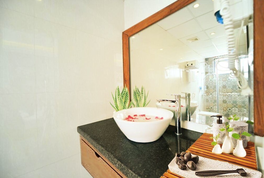 Hanoi Amorita Boutique Hotel & Travel 34/42