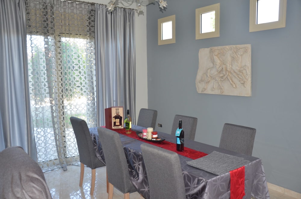 Platoni Elite Apartments 37/50