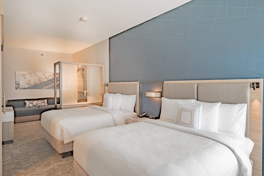 Suite, Multiple Beds, Accessible