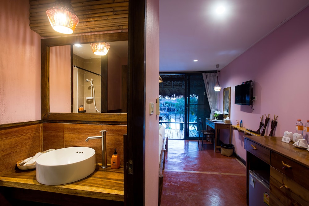 Sripakpra Boutique Resort 49/50