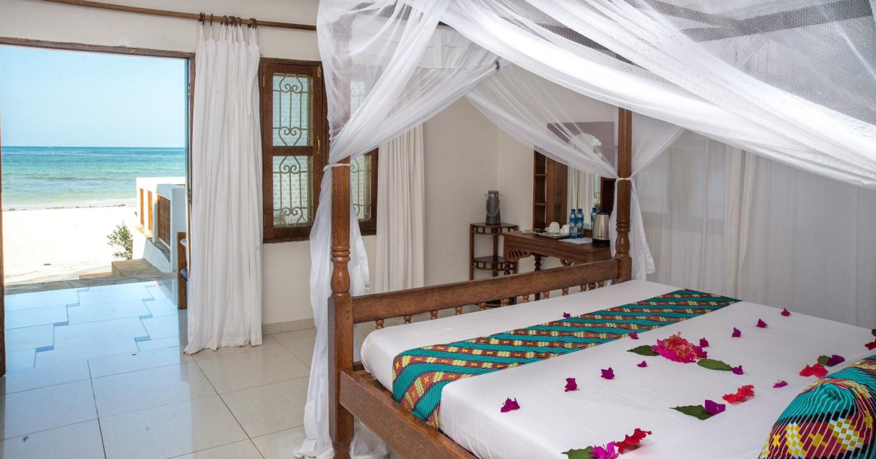 ROOM, DOUBLE BED, GARDEN VIEW