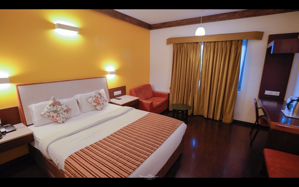 Hotel Vrishali Executive 25/61