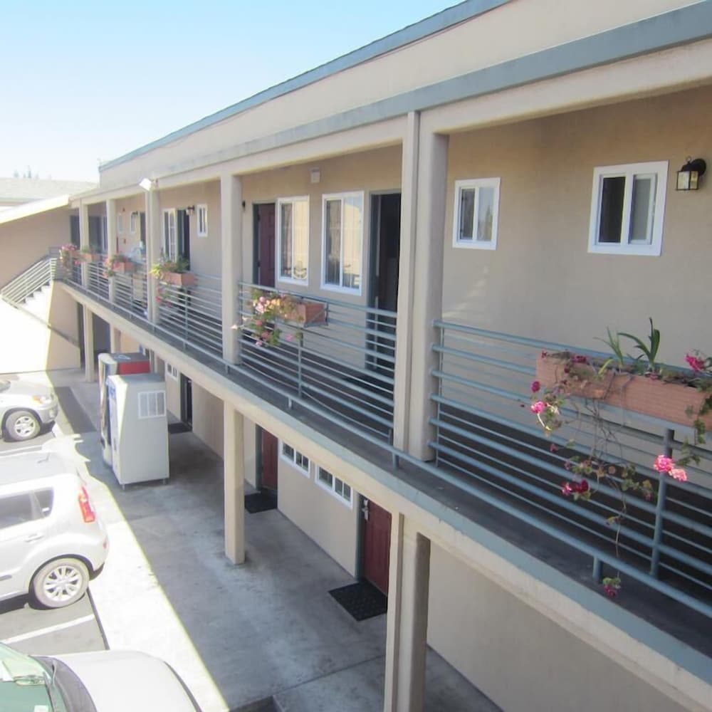 Americas Best Value Inn Seaside South 2/34