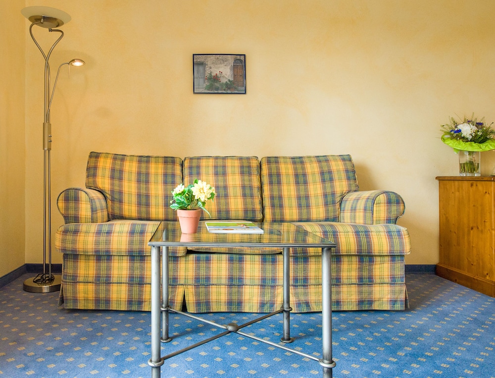 Hotel Und Landgasthof Altwirt 10/43