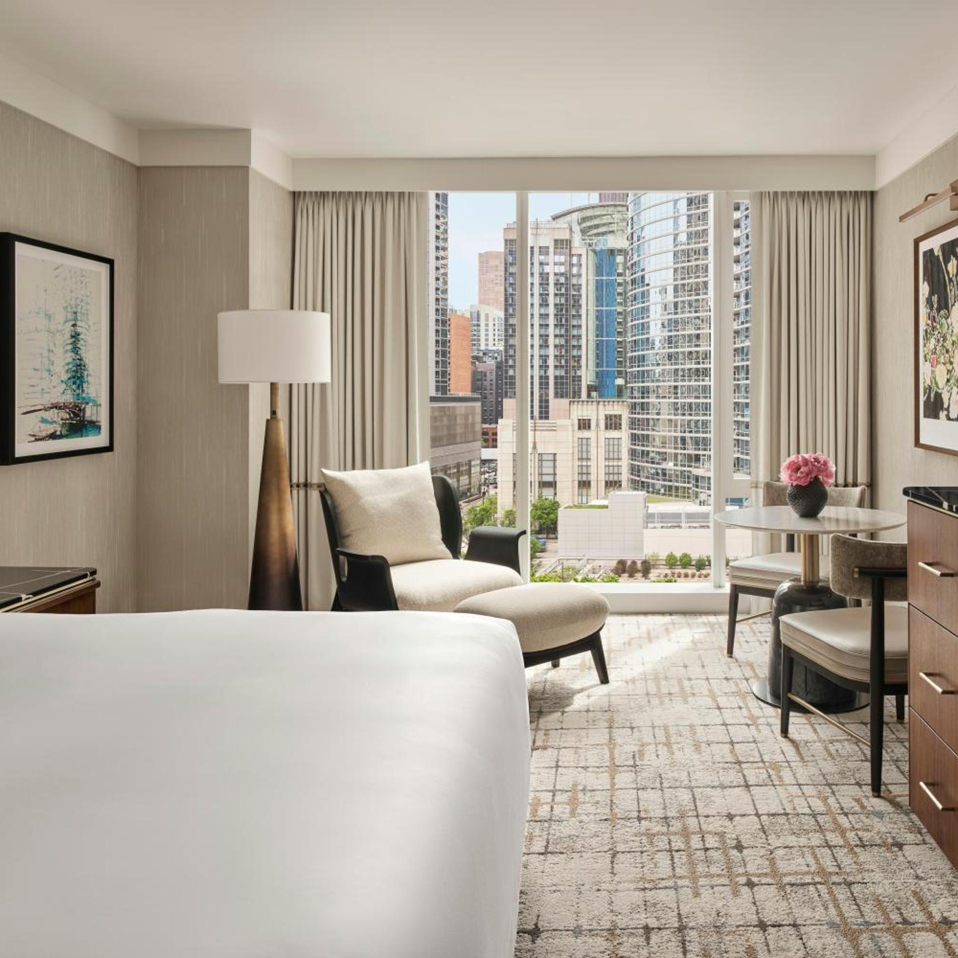 Premier, King Bed, Accessible