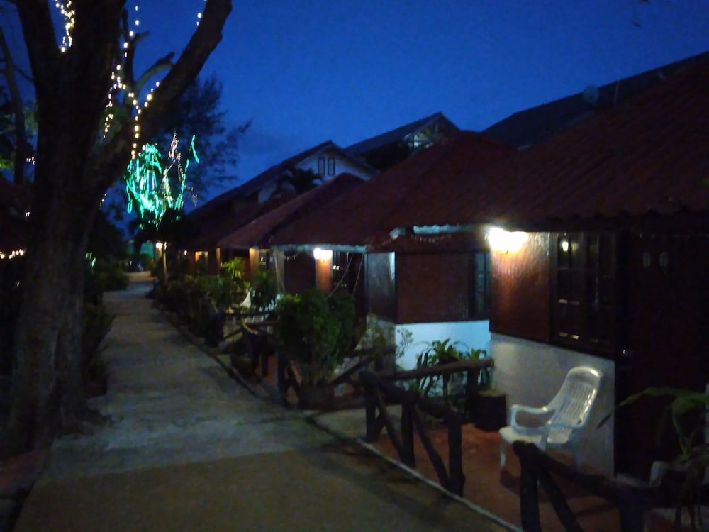Haad Rin Resort 5/70