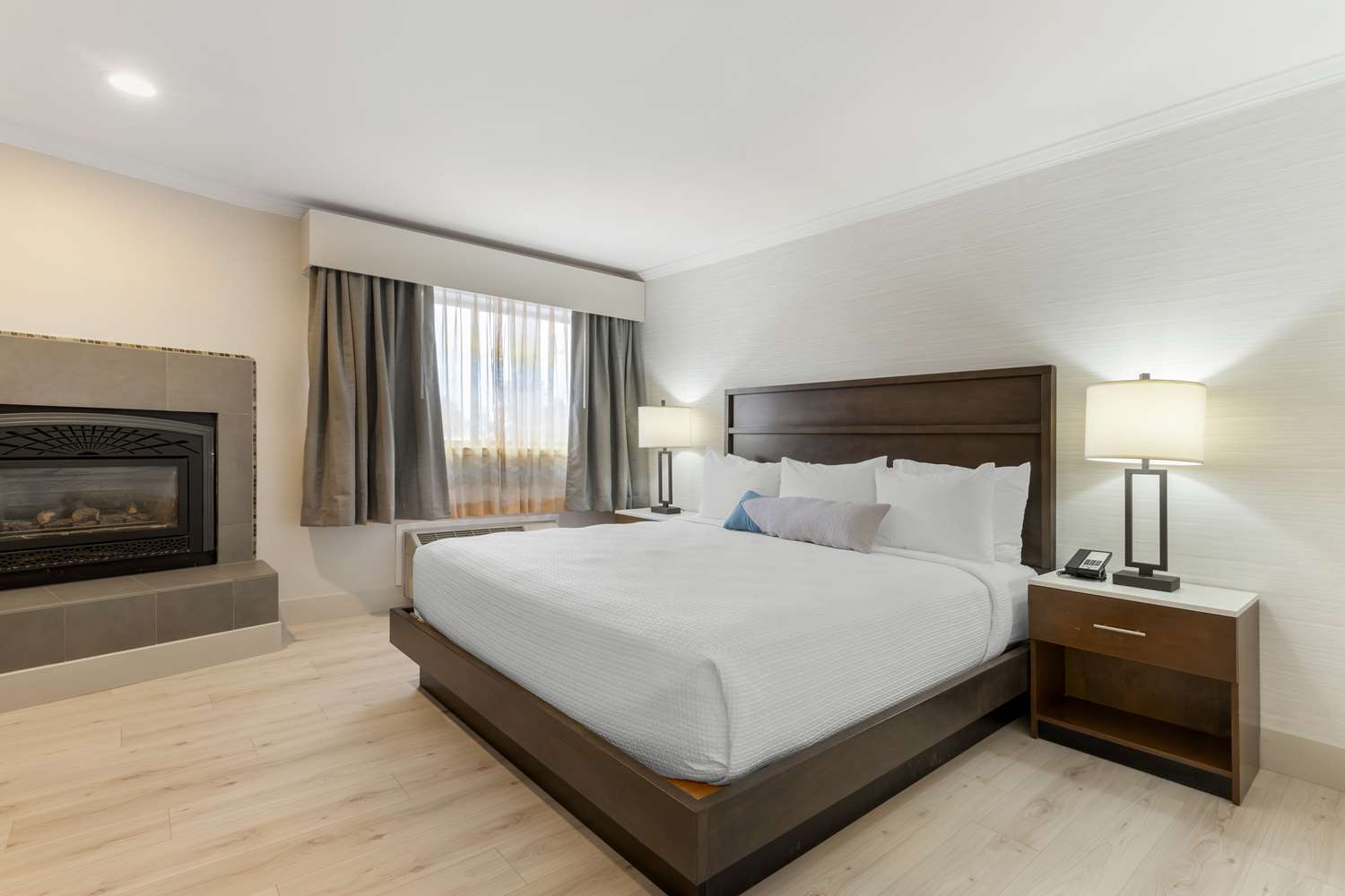 Best Western Plus All Suites Inn 16/47