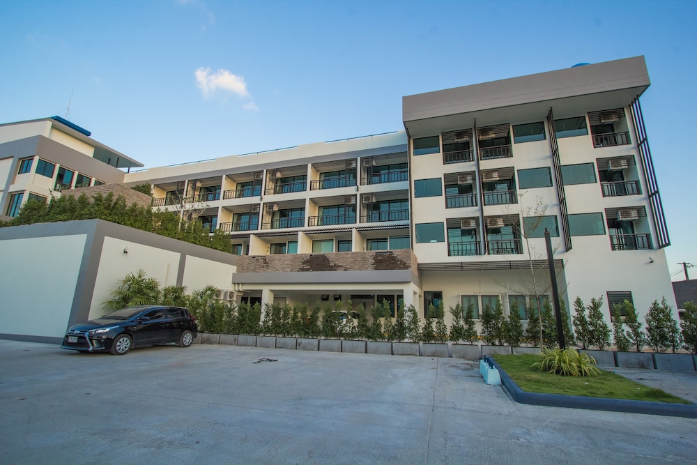 Baba House Phuket 7/58