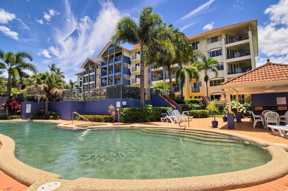 NORTH COVE WATERFRONT SUITES 2/58