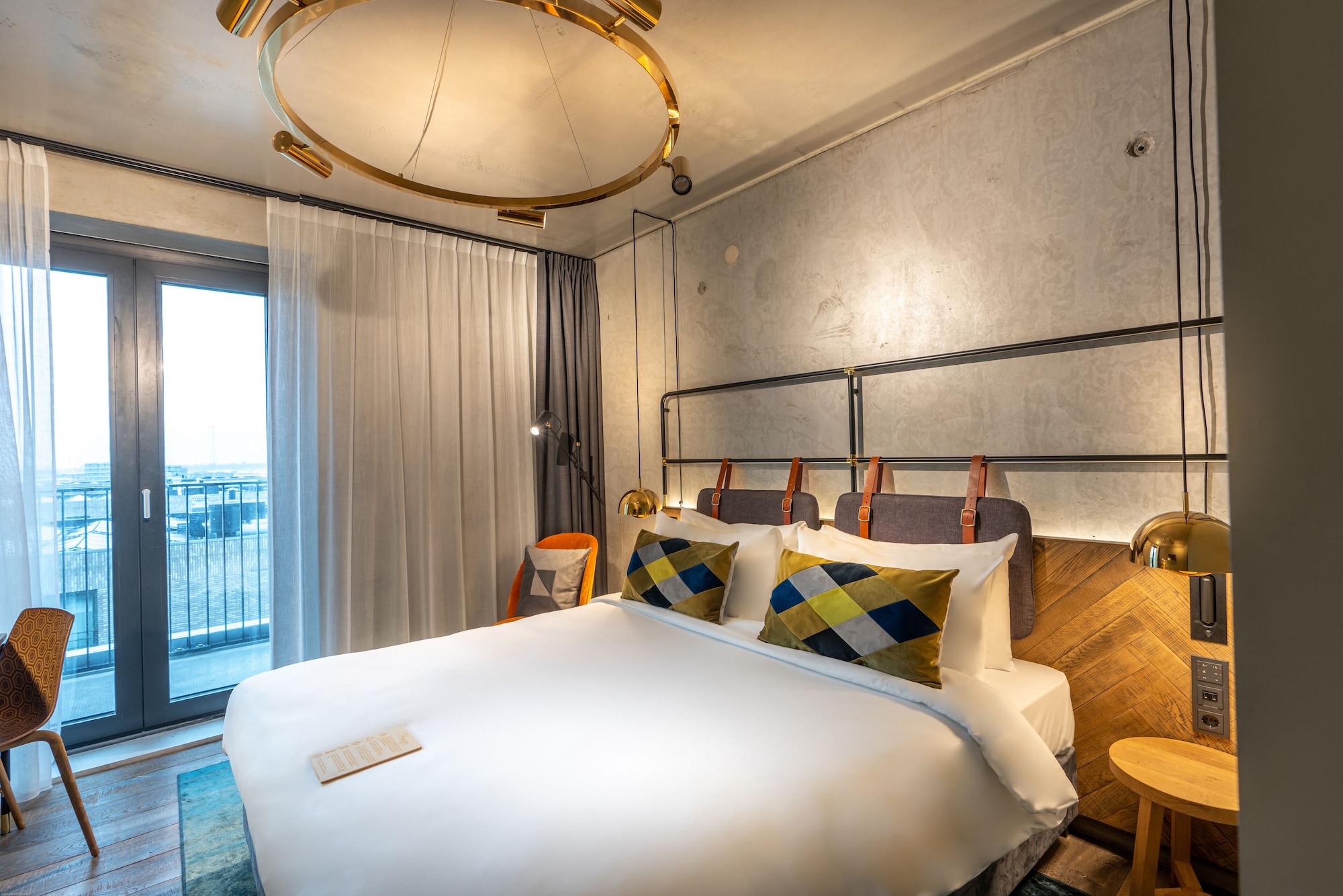 COMFORT, DOUBLE BED