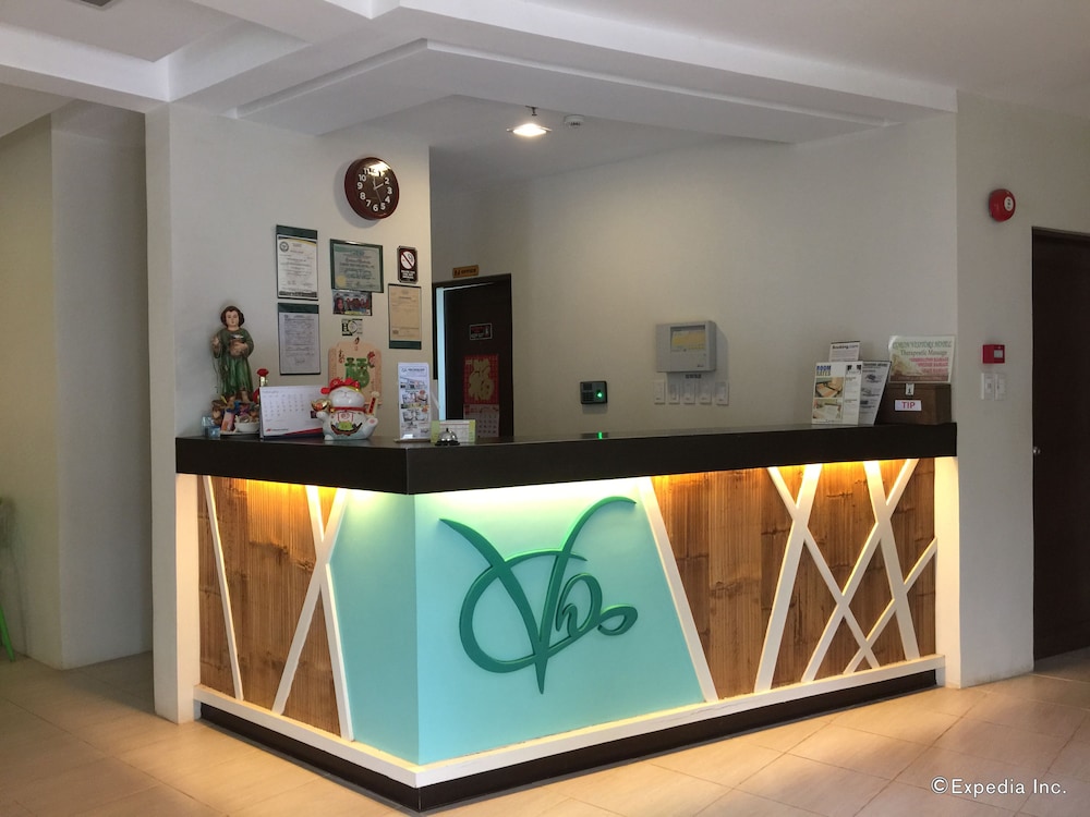 Coron Visitors Hotel 9/69