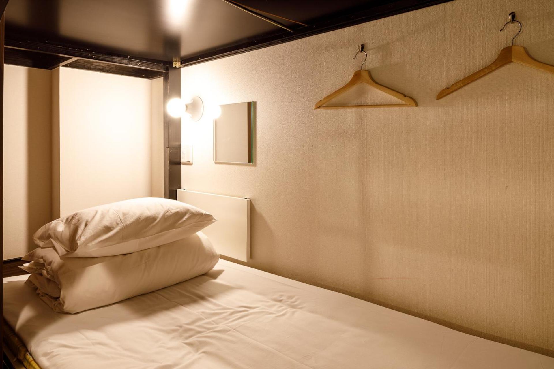 Female Dorm, Upper, Bunk Bed، Hotel Owl Tokyo - Hostel 3/8